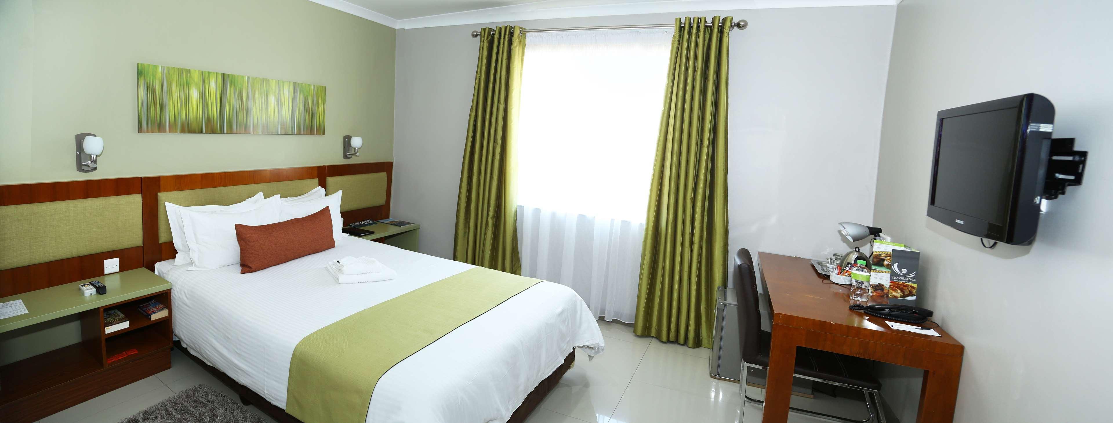 Travelodge Габороне Экстерьер фото